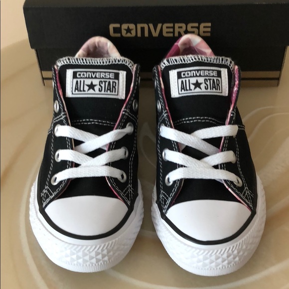 NIB girls Converse All Star ⭐️ shoes 👟 - Picture 3 of 8